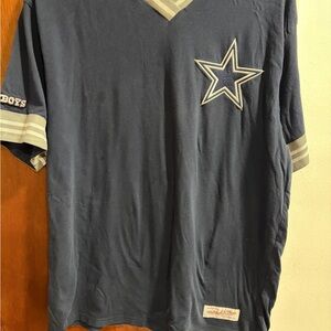 Men's Mitchell & Ness Navy Dallas Cowboys Mesh Fashion V-Neck L